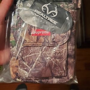 Supreme Cordura Utility bag camo